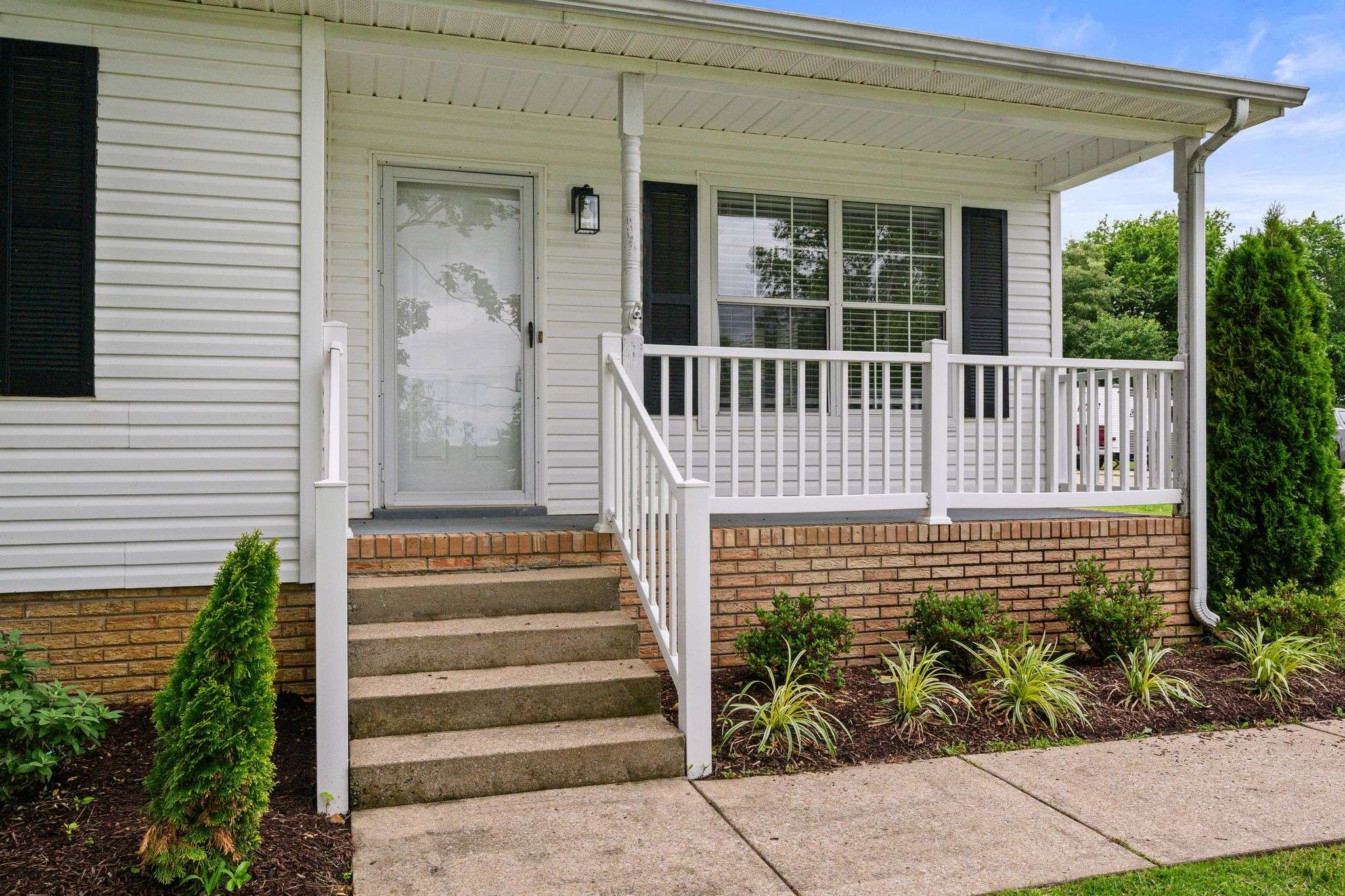 Charlotte, TN 37036,103 Cedarview Drive