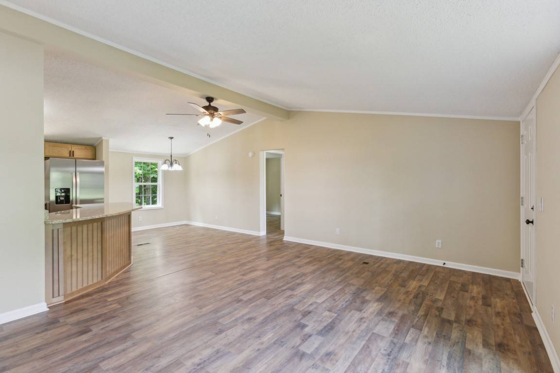 Westmoreland, TN 37186,106 Annie Hollow Rd