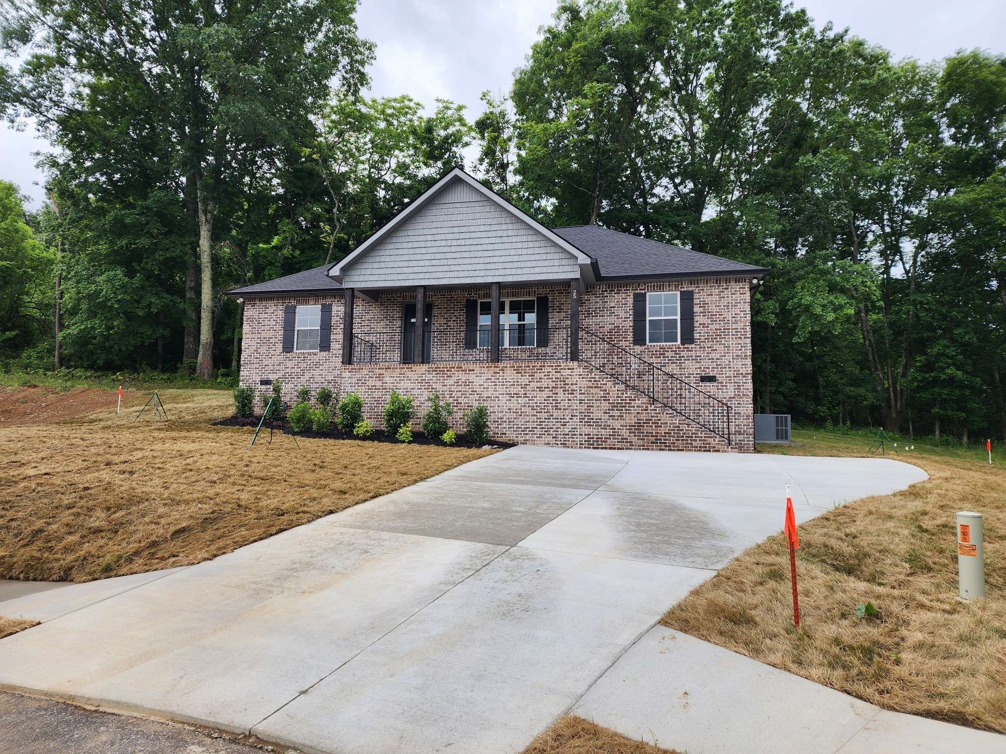 25 Scenic Ln, Hartsville, TN 37074