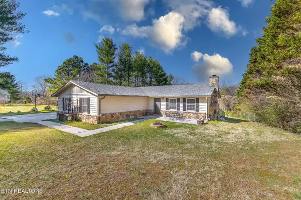 Lenoir City, TN 37772,670 Manning Private Lane