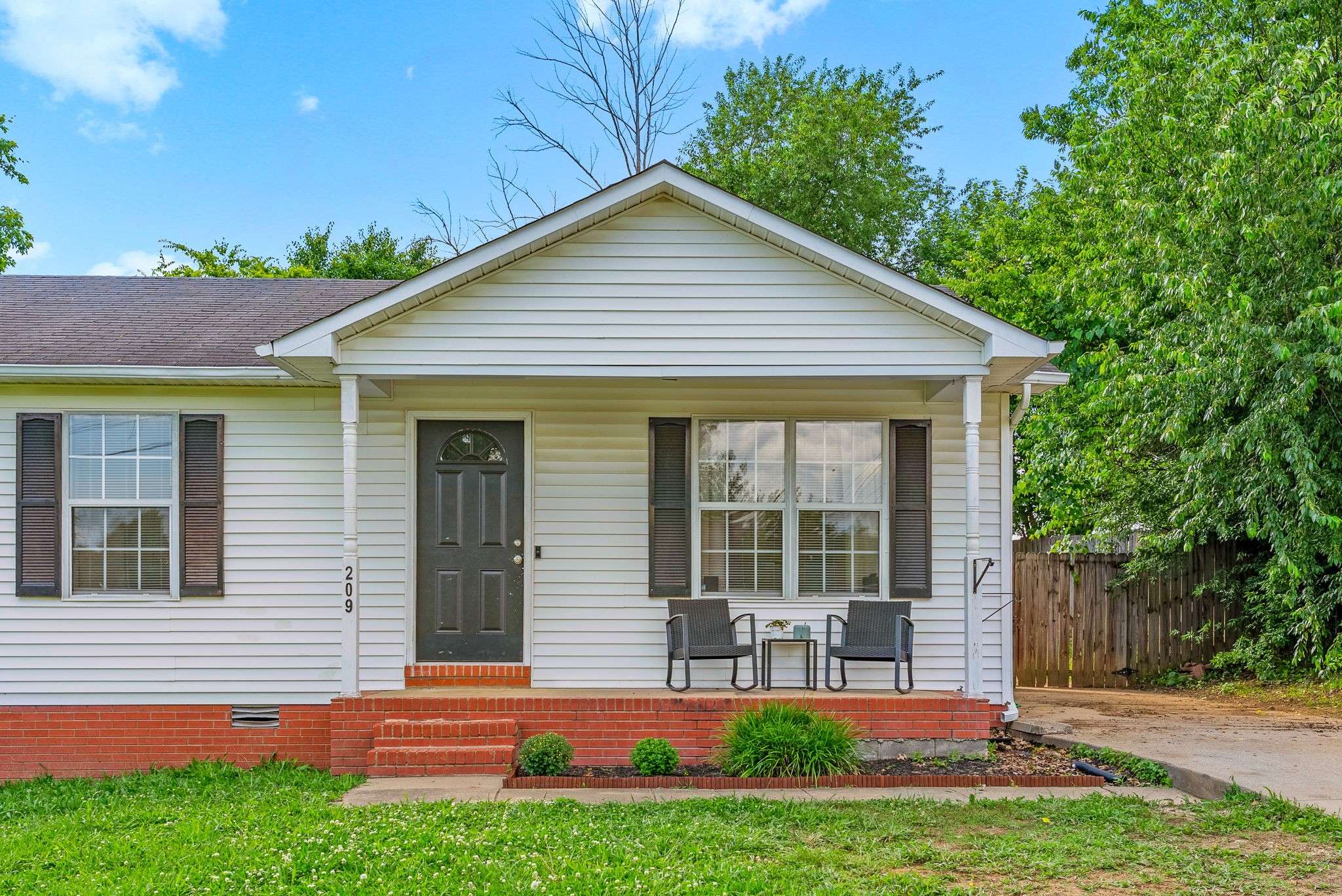 Oak Grove, KY 42262,209 Golden Pond Ave