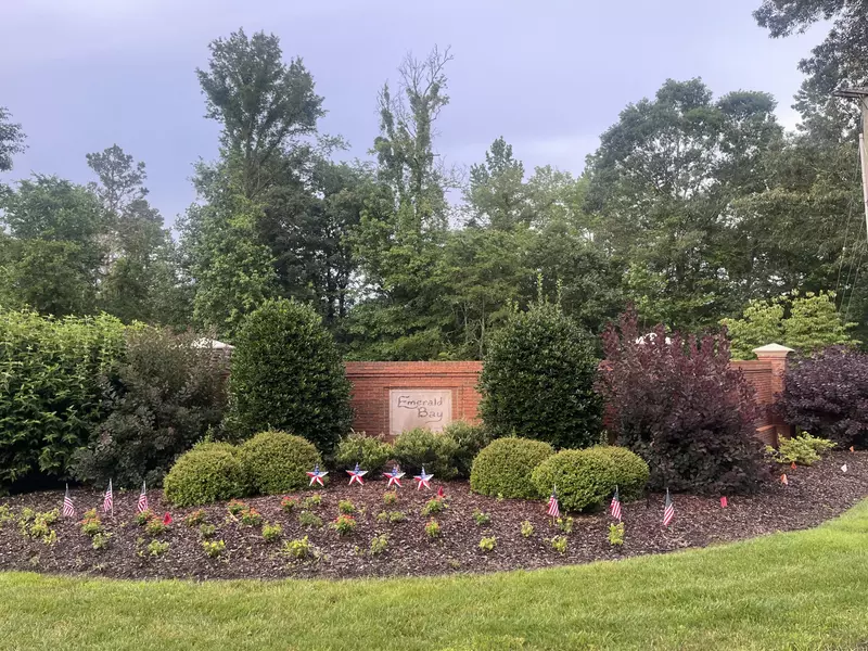 12613 Emerald Bay Drive, Soddy Daisy, TN 37379