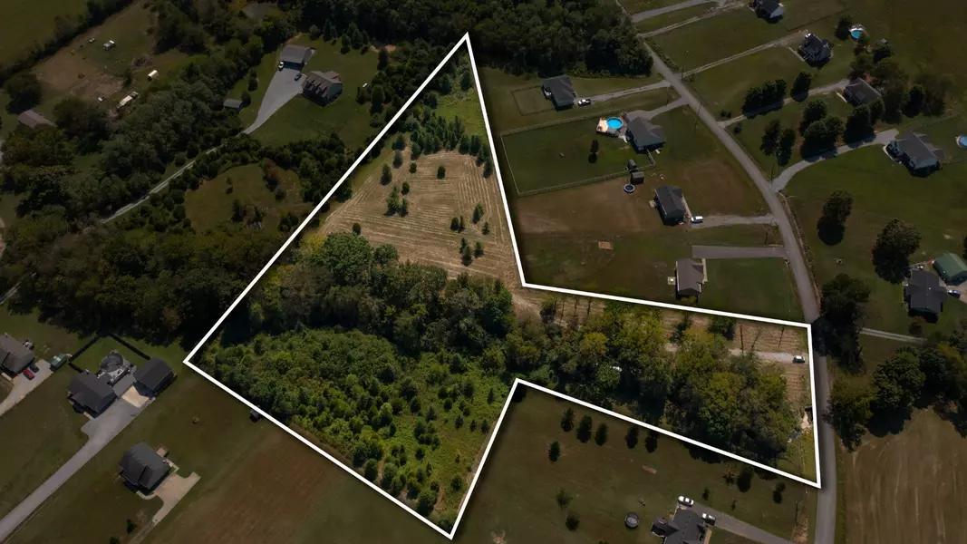 536 Martin Chapel Rd, Portland, TN 37148