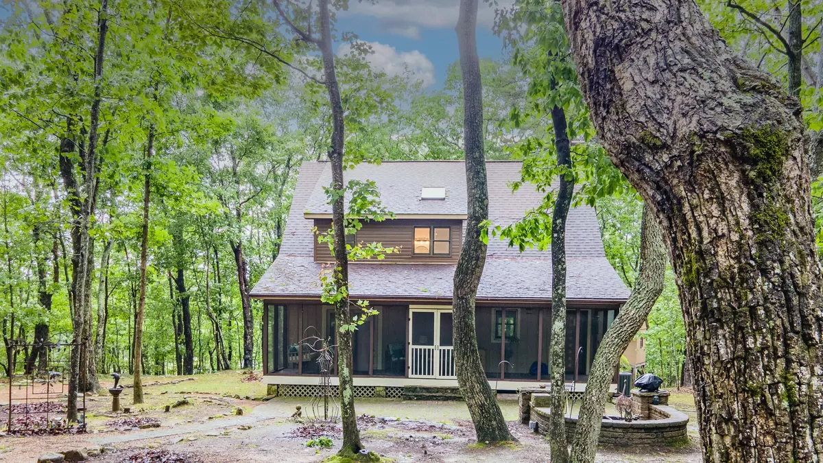 Menlo, GA 30731,324 Fawn Drive