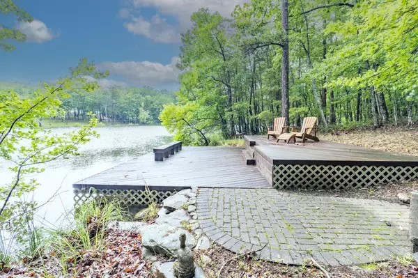 Menlo, GA 30731,324 Fawn Drive