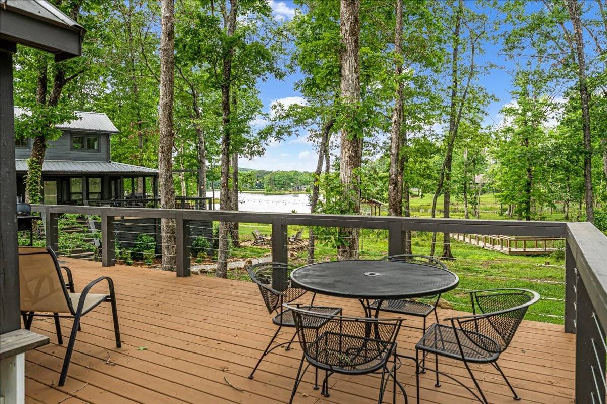 411 Waters Edge Way, Tracy City, TN 37387