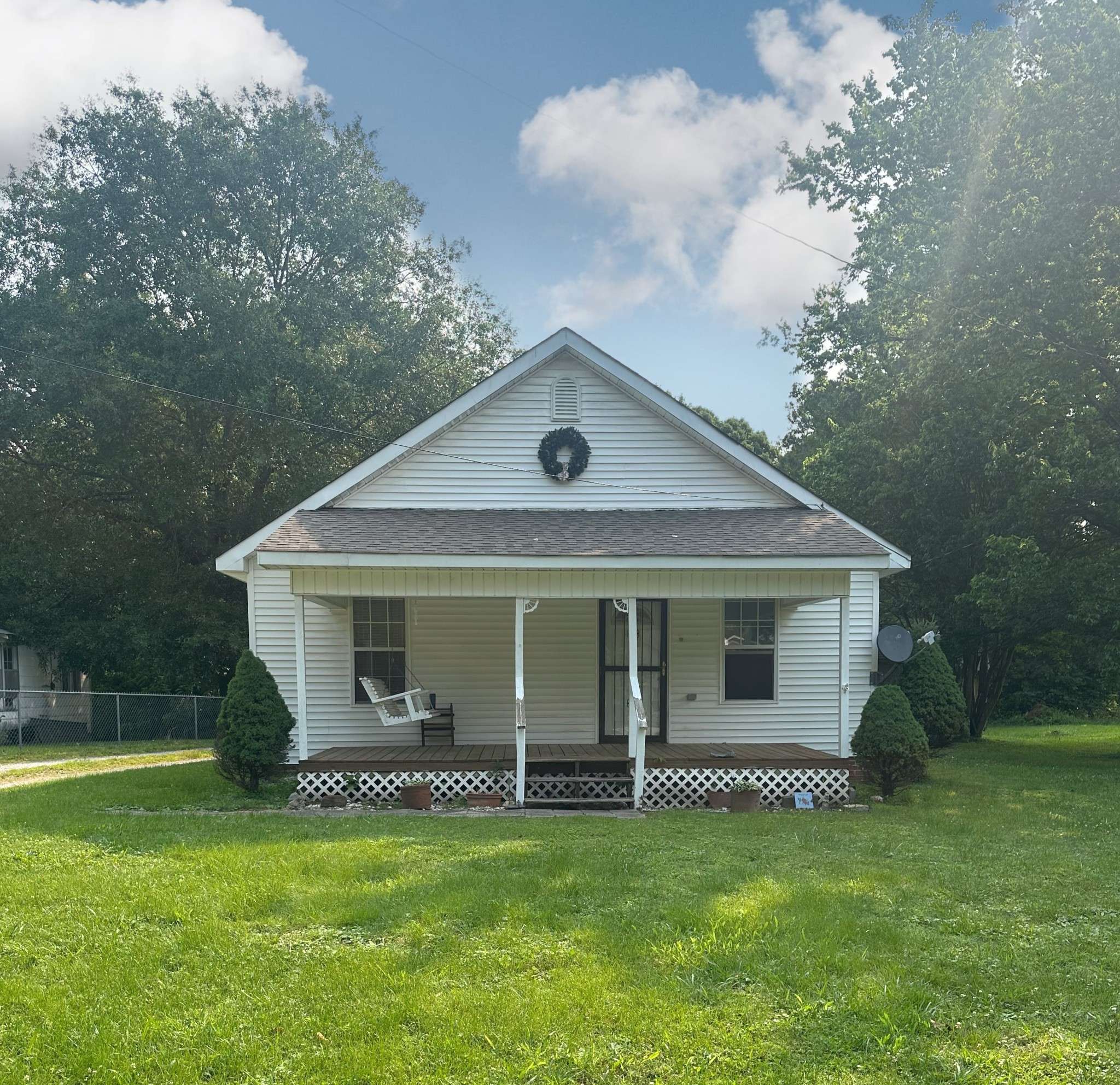 Camden, TN 38320,130 Post Oak Ave