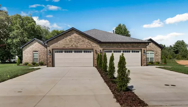 Clarksville, TN 37043,1040 Veridian Drive Unit 18A