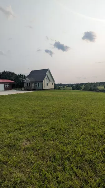 171 Ashmore Rd, Summertown, TN 38483
