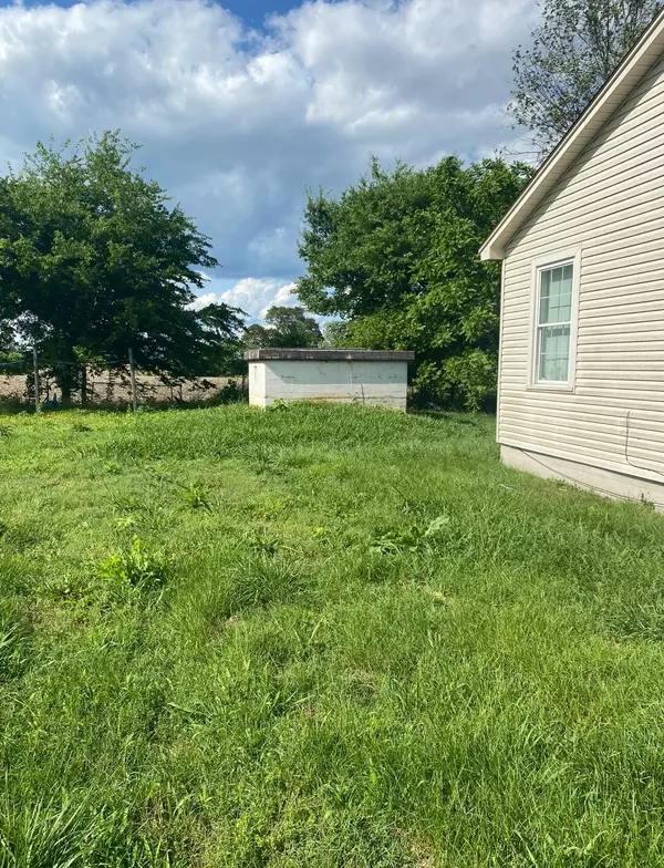 Huntland, TN 37345,2036 Elora Rd