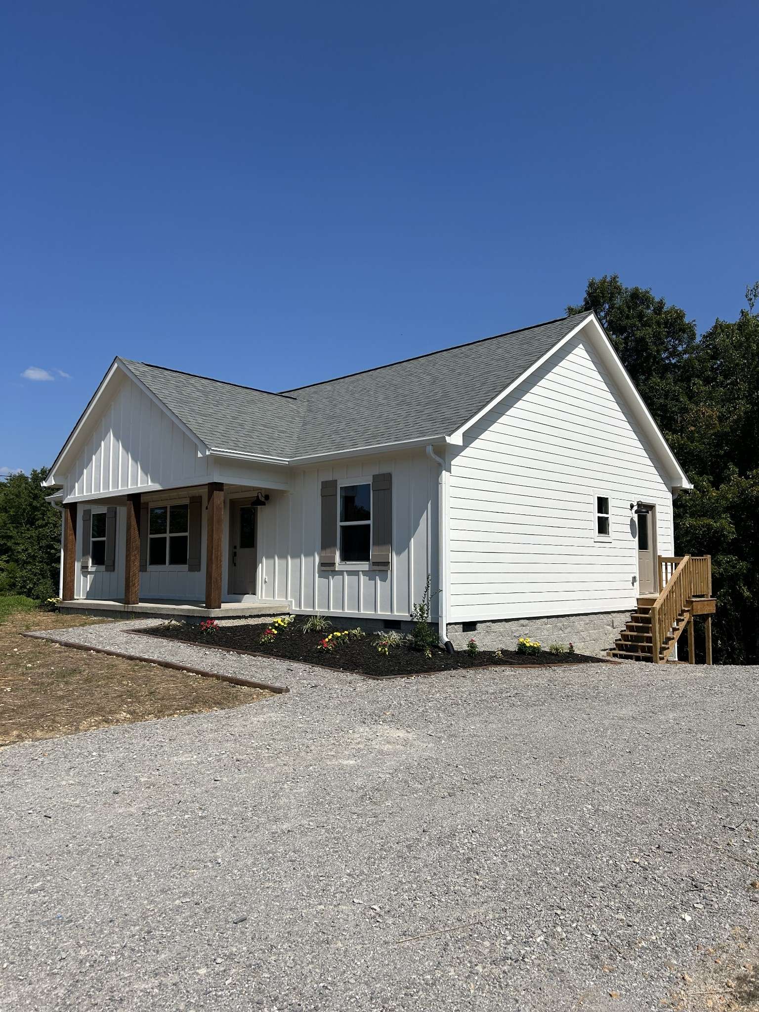 Pulaski, TN 38478,5724 Little Dry Creek Rd