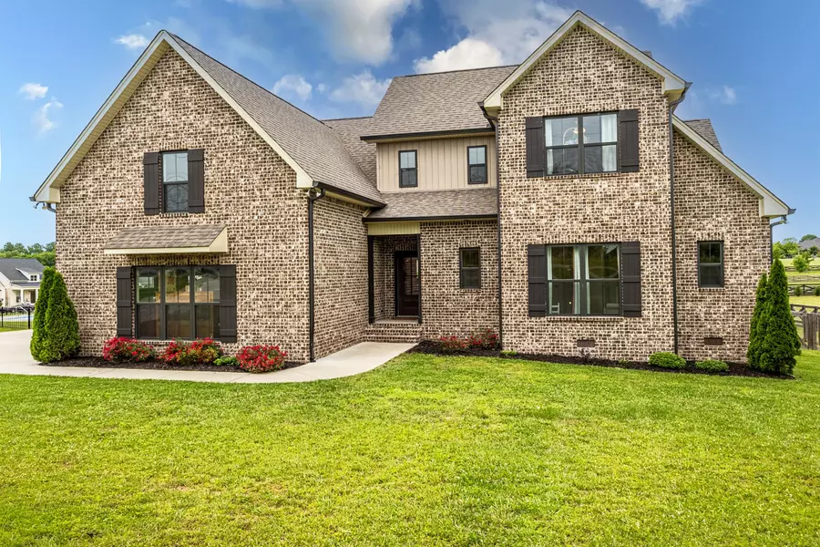 746 N Russell St, Portland, TN 37148
