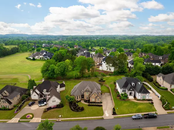 Ooltewah, TN 37363,8076 Chinkapin Court