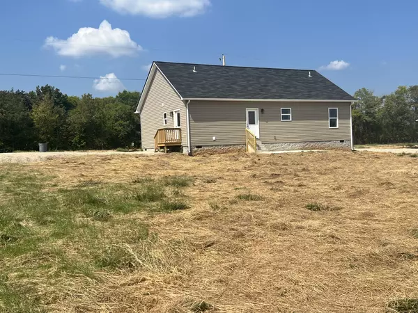 Pulaski, TN 38478,5716 Little Dry Creek Rd