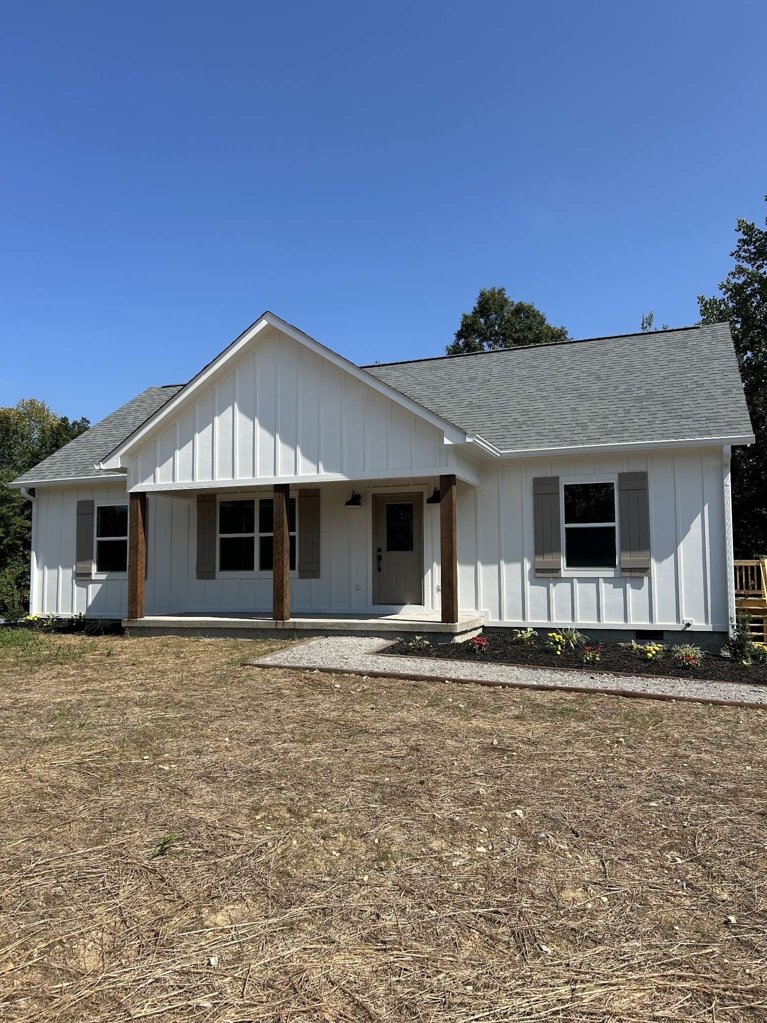 Pulaski, TN 38478,5712 Little Dry Creek Rd