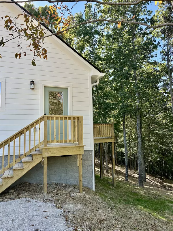 Pulaski, TN 38478,5708 Little Dry Creek Rd