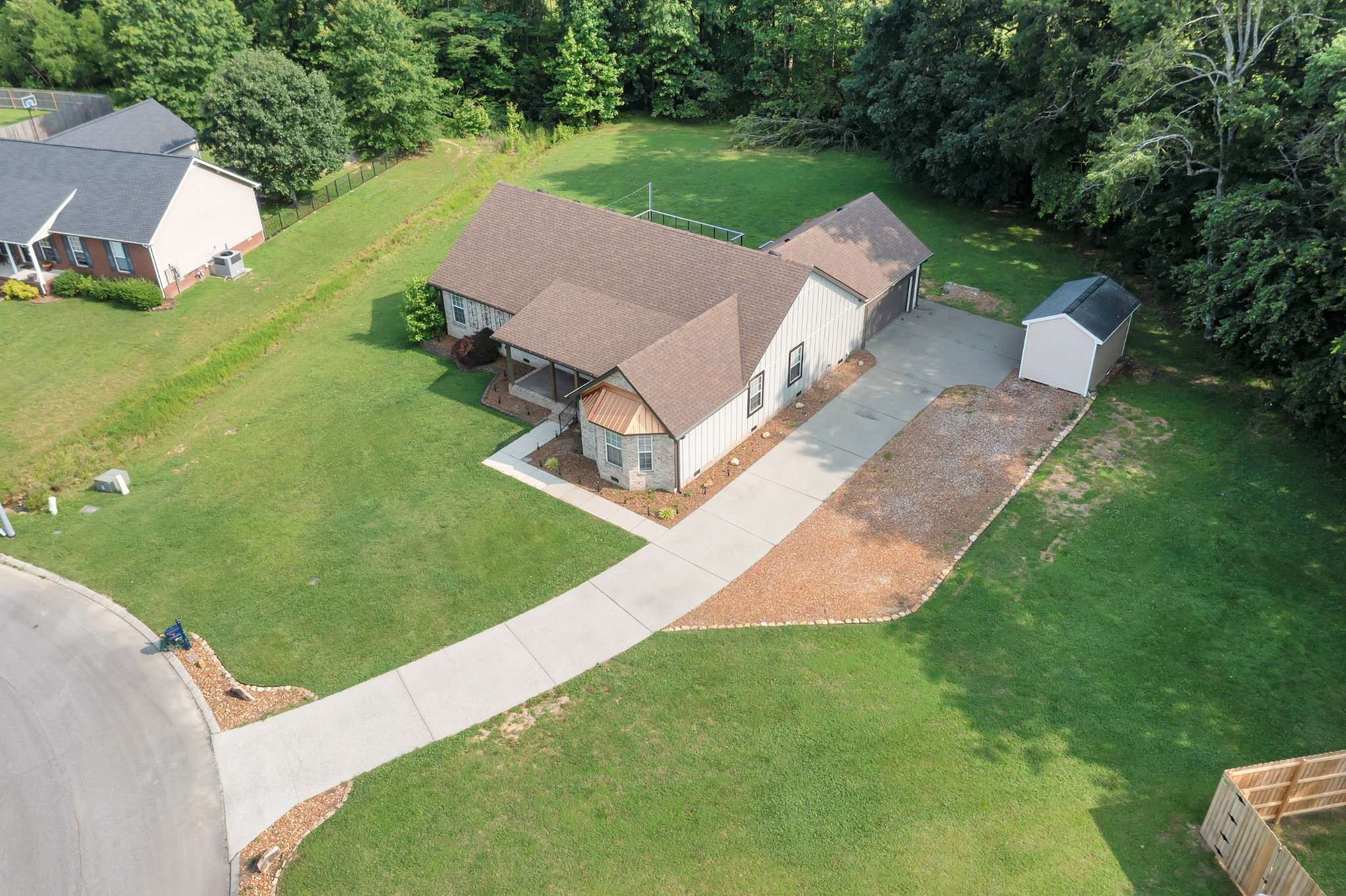 Tullahoma, TN 37388,113 Williamsburg Blvd