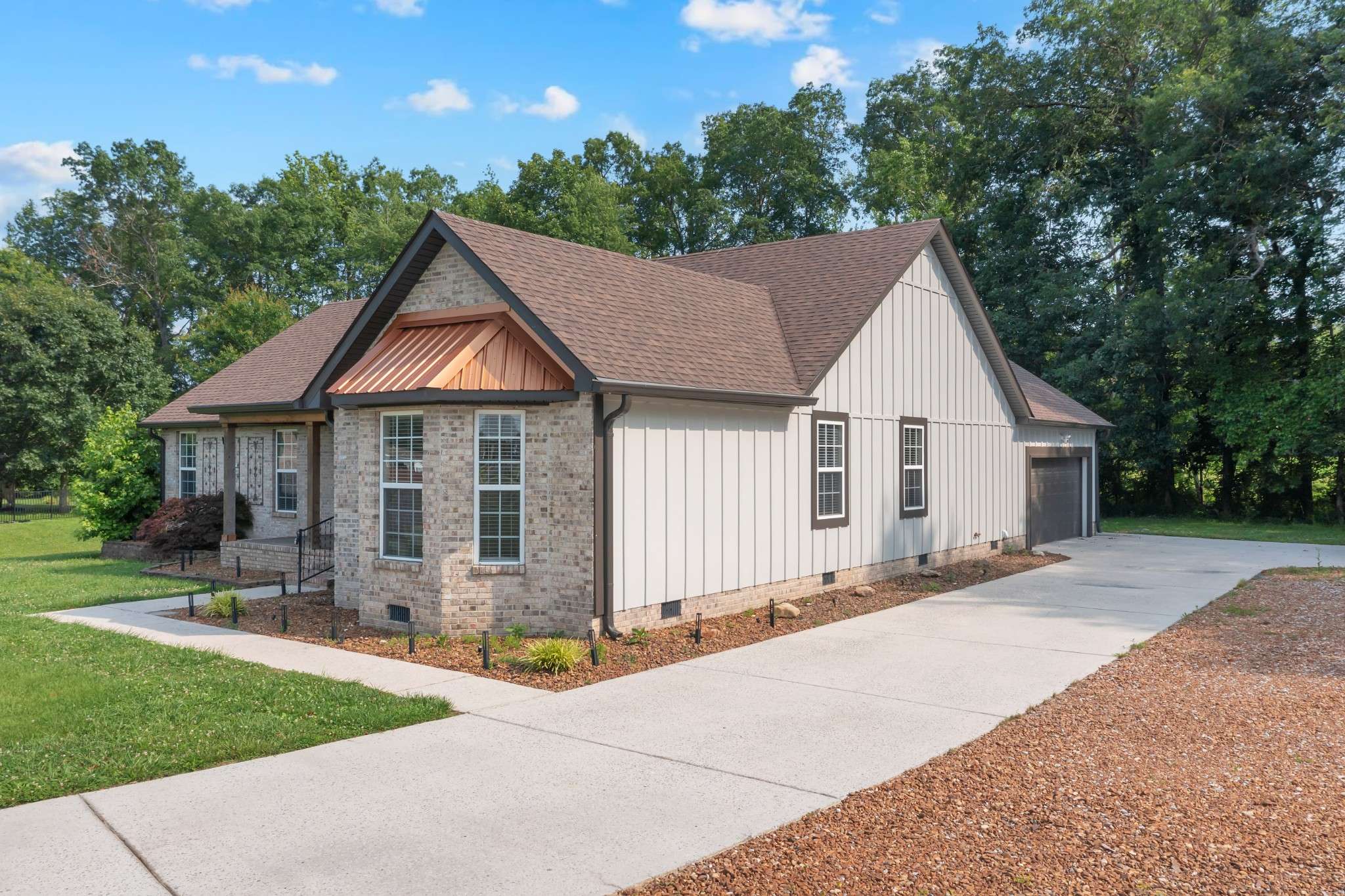 Tullahoma, TN 37388,113 Williamsburg Blvd