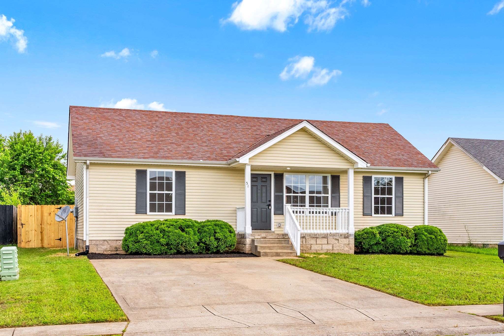 Clarksville, TN 37042,517 Oakmont Dr