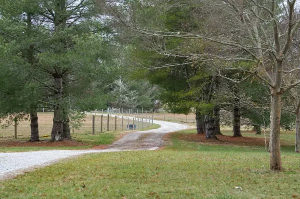 Mcminnville, TN 37110,9484 Lucky Rd