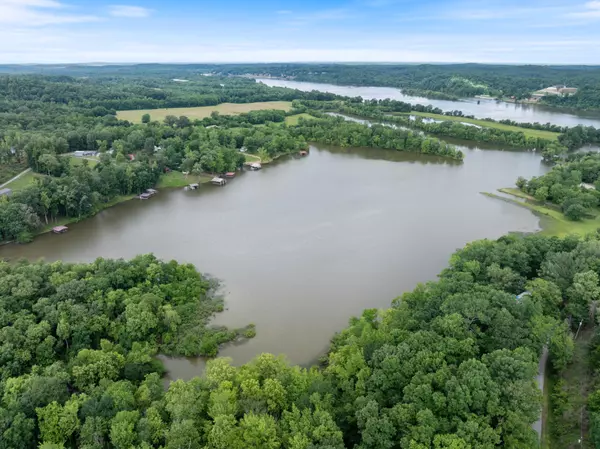 Linden, TN 37096,4053 Deer Creek Rd