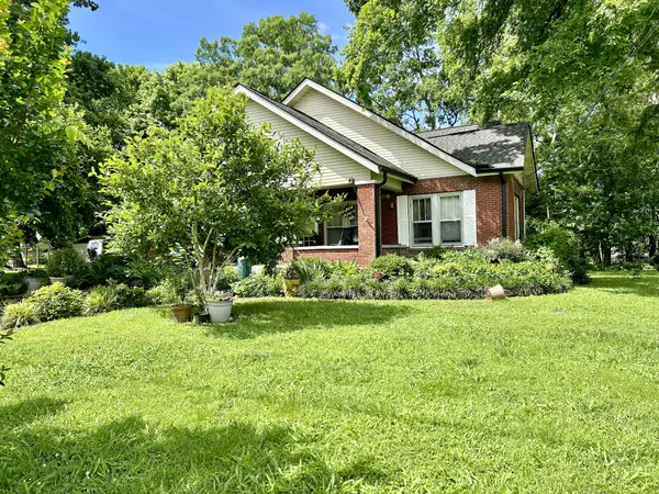 Elkton, TN 38455,395 Market St