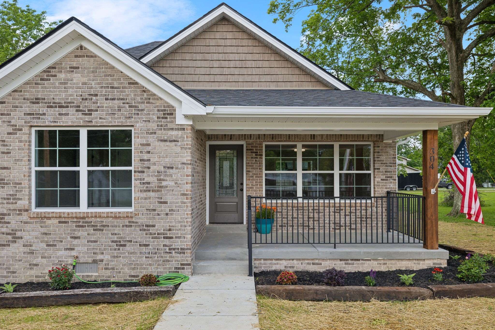 Hohenwald, TN 38462,304 S Maple St