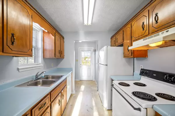 Oak Grove, KY 42262,609 Artic Avenue