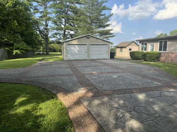 White Bluff, TN 37187,2207 Wolfe Rd
