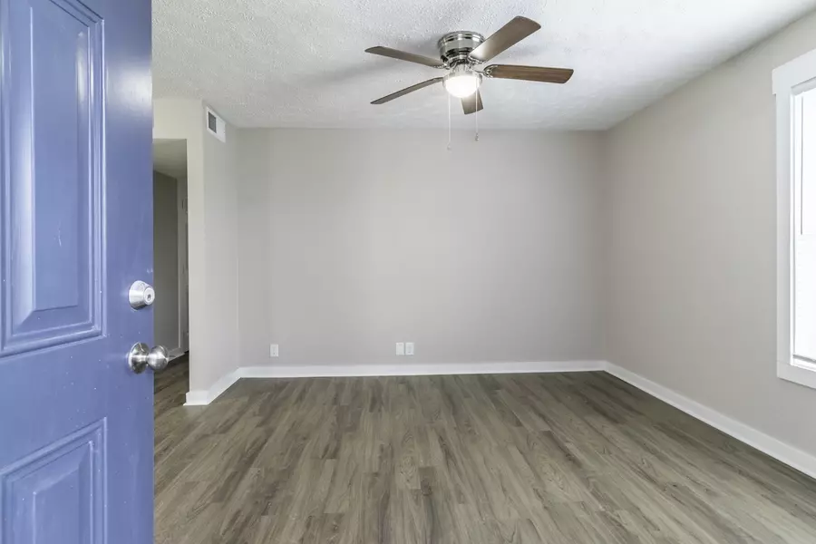 117 Kingsridge Dr, La Vergne, TN 37086