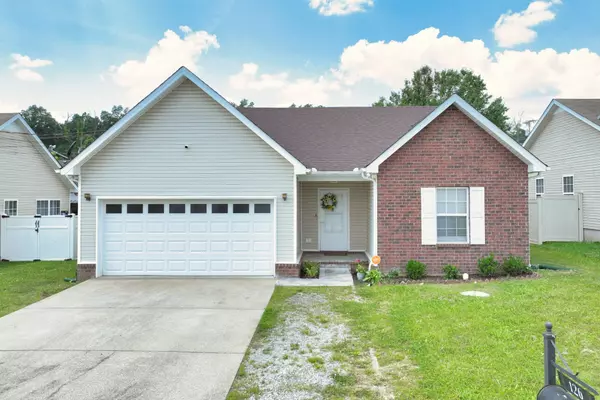 126 Dreville Dr, La Vergne, TN 37086