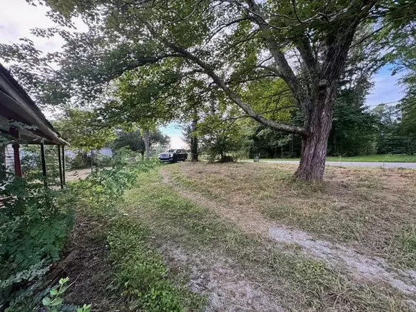 Clarkrange, TN 38553,1070 W Rock Quarry Rd #W