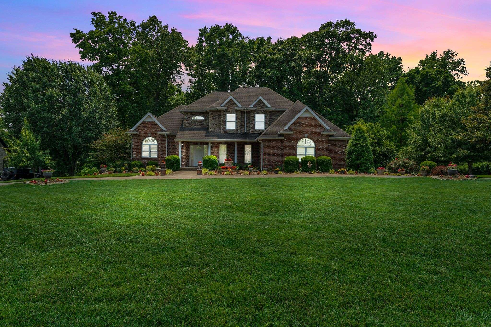4090 Ironwood Dr, Greenbrier, TN 37073