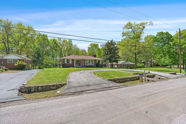 Lebanon, TN 37087,1618 Woodside Dr