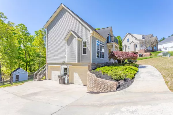 Ooltewah, TN 37363,6962 Glen Cove Road
