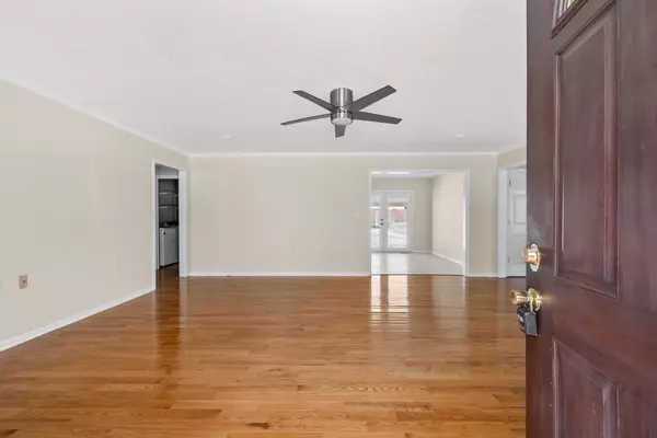 Hopkinsville, KY 42240,317 Dawn Drive