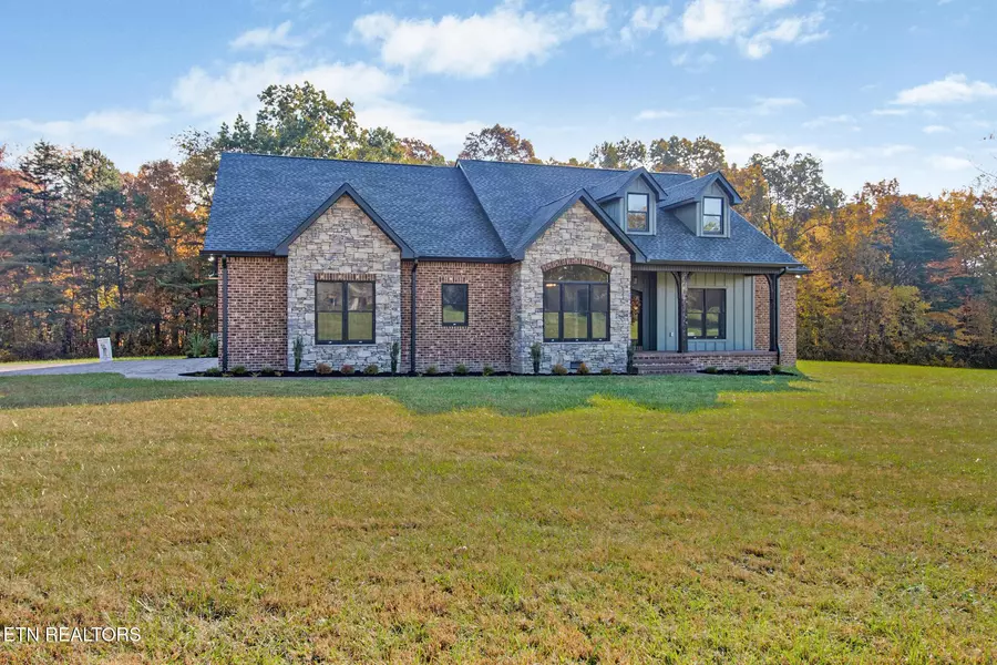 114 Hutchinson Drive, Jamestown, TN 38556