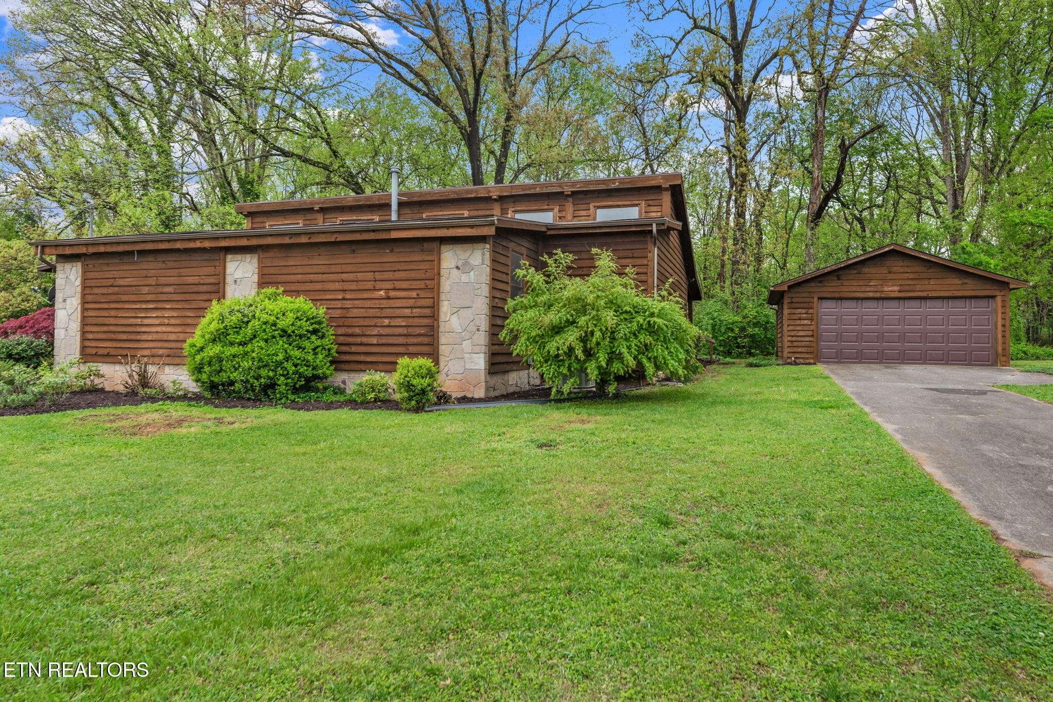 Louisville, TN 37777,1430 Hillvale Rd