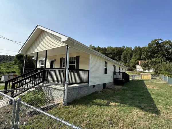 Oakdale, TN 37829,120 Rew St