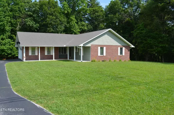 Sunbright, TN 37872,2759 Deer Lodge Hwy