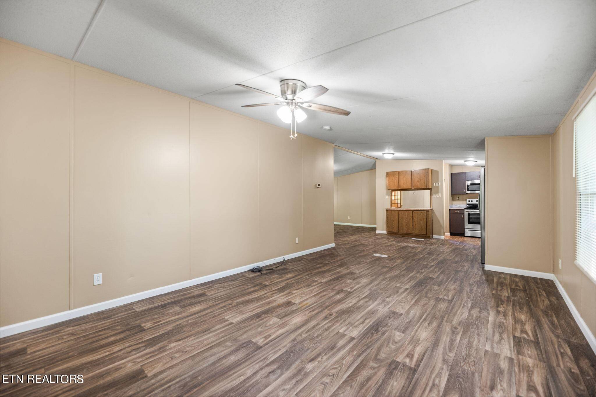 Clinton, TN 37716,180 Cutters Lane