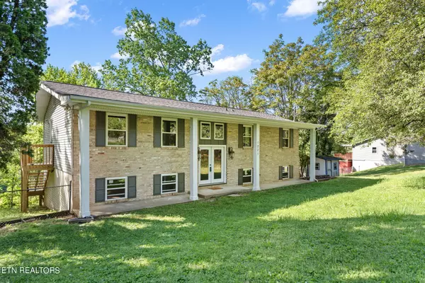 Clinton, TN 37716,1221 Laurel Rd