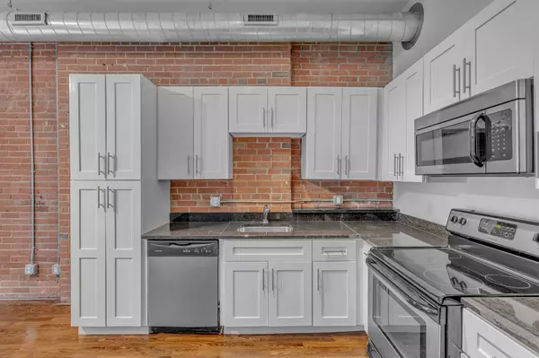 Nashville, TN 37208,706 Taylor St #103