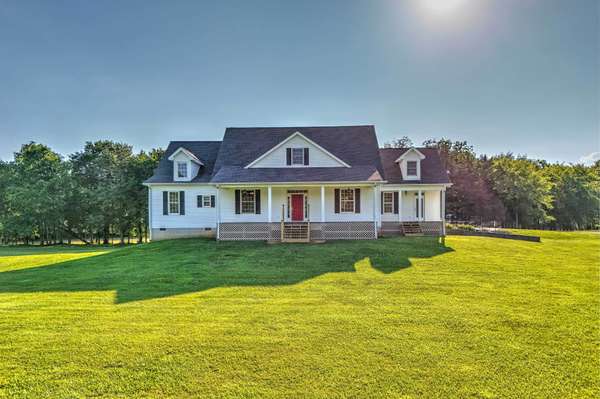 500 Old Pencil Mill Rd, Chapel Hill, TN 37034