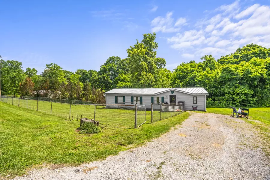 1189 Leo Baker Rd, Ashland City, TN 37015
