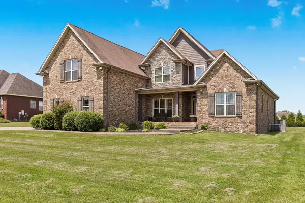Greenbrier, TN 37073,2222 London Ln