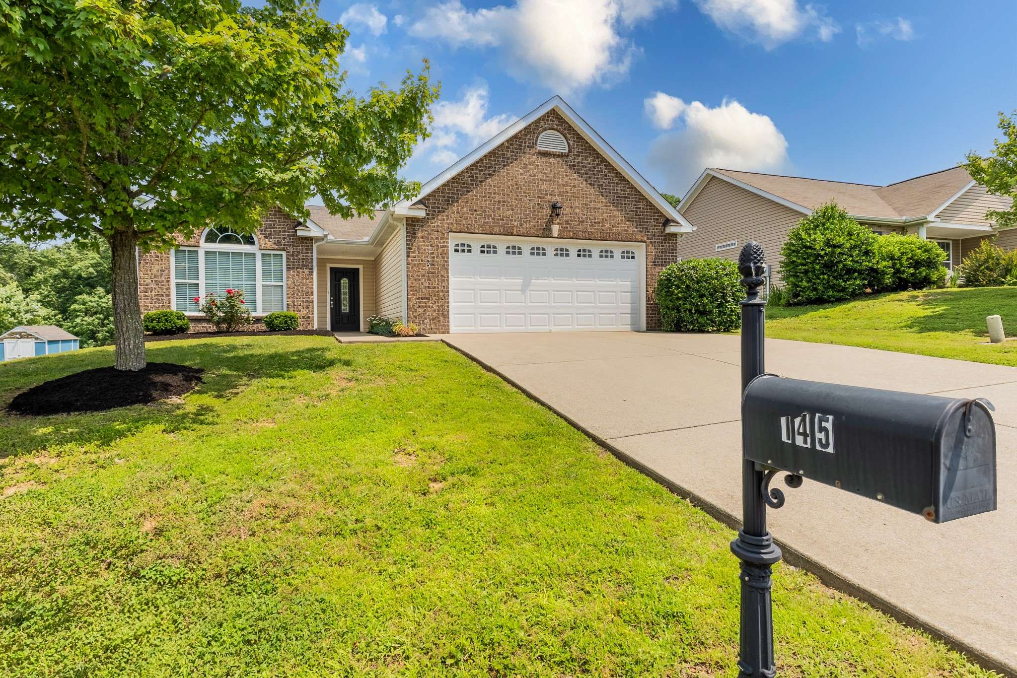 145 Granda Flora Dr, White House, TN 37188