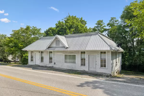 1319 Main St #N, Carthage, TN 37030