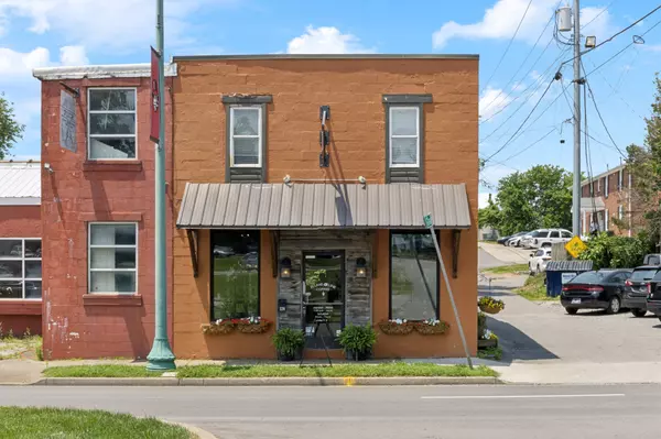 Clarksville, TN 37040,124 University Ave