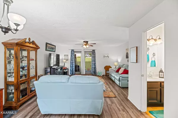 Alcoa, TN 37701,633 Vose Rd #G